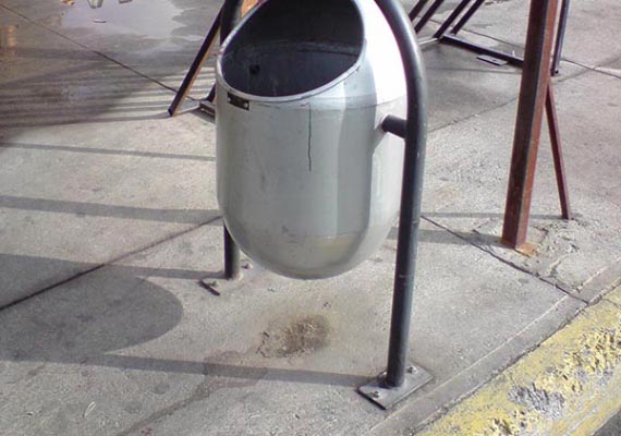 Estructuras de acero, estanterías metálicas, perfiles metálicos etc.