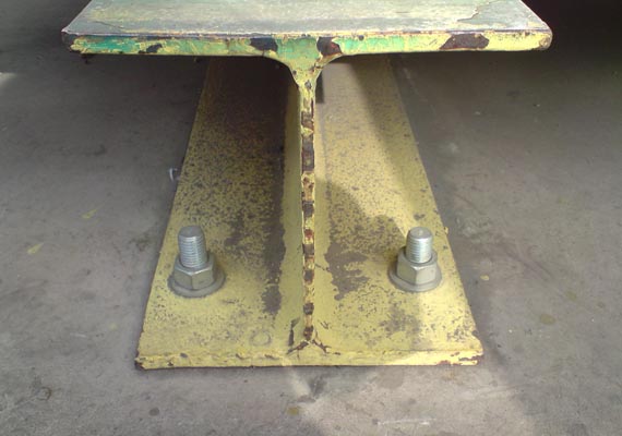 Estructuras de acero, estanterías metálicas, perfiles metálicos etc.