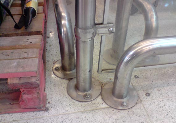 Estructuras de acero, estanterías metálicas, perfiles metálicos etc.